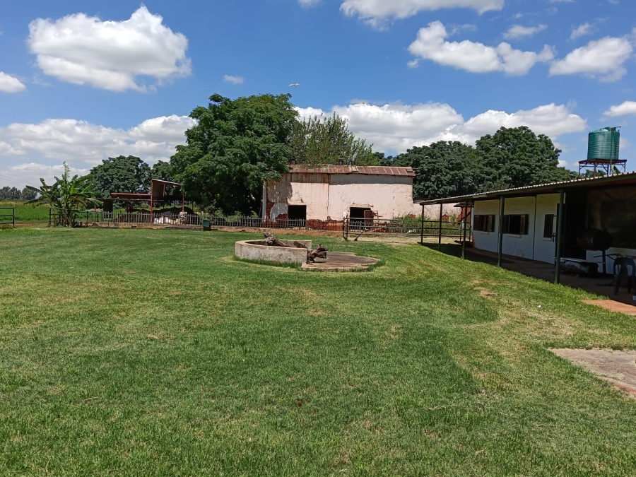 8 Bedroom Property for Sale in Brits Rural North West